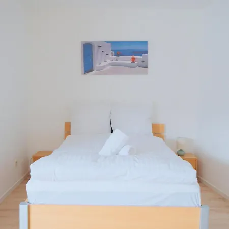 With Balcony, Elevator, Turntable Apartment *