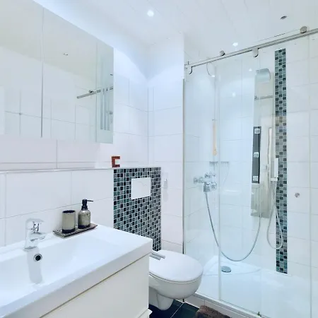 With Balcony, Elevator, Turntable Apartment