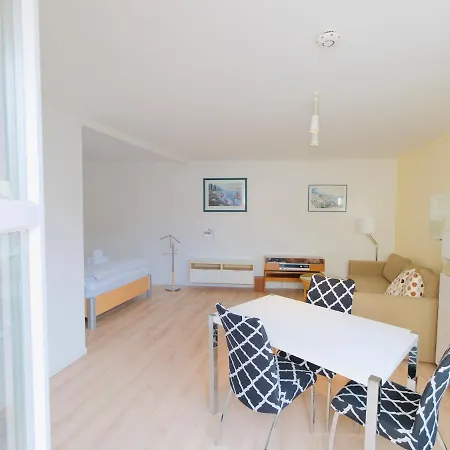 With Balcony, Elevator, Turntable Apartment *